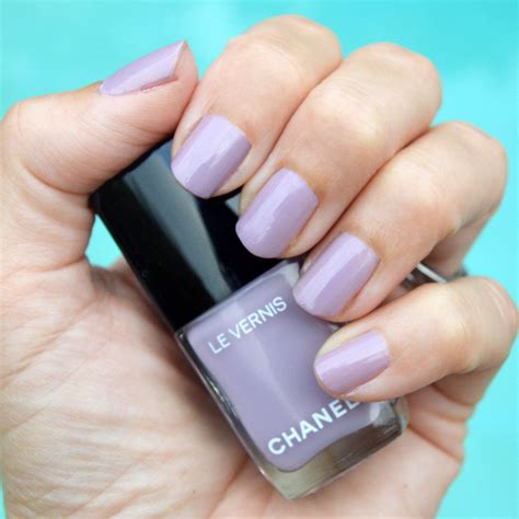 chanel purple nail polish.